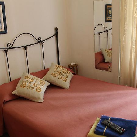 Hostal Graciela Мадрид Номер фото