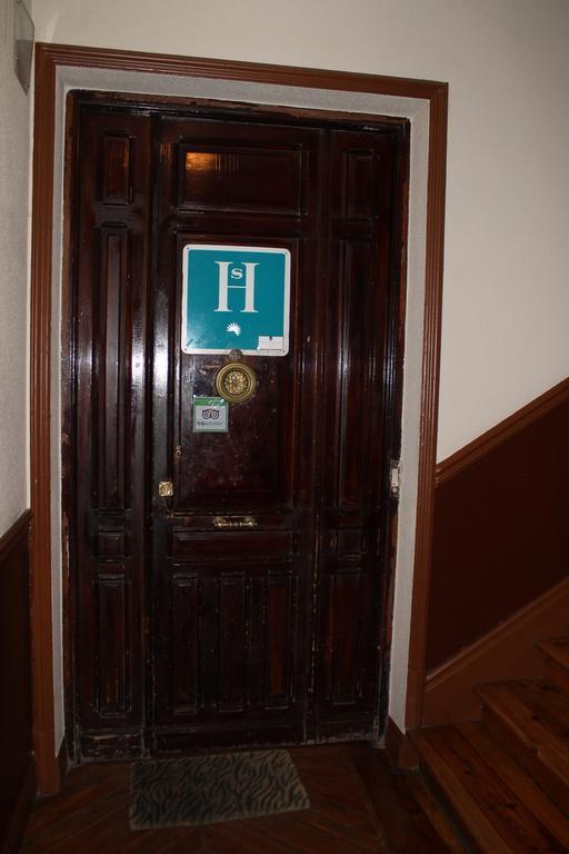 Hostal Graciela Мадрид Экстерьер фото