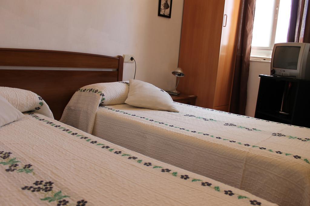Hostal Graciela Мадрид Номер фото