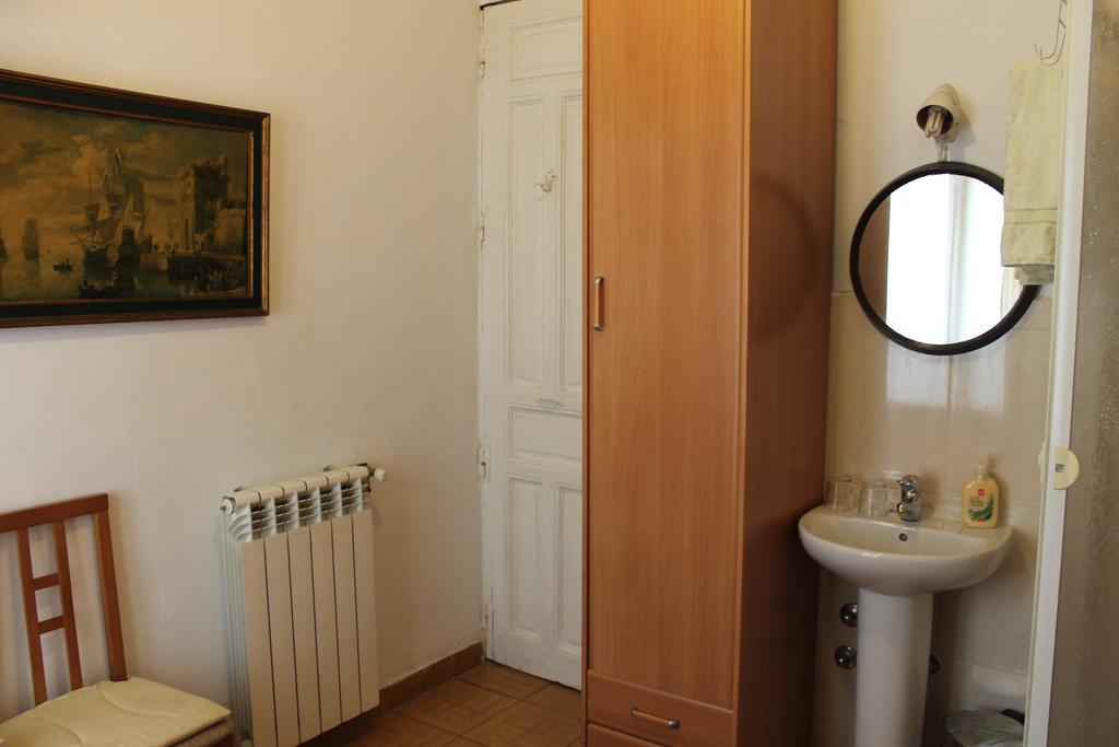 Hostal Graciela Мадрид Номер фото